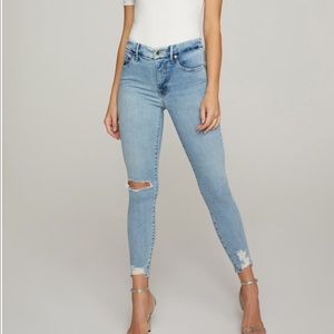 Good American Chewed Hem Skinny “good legs”